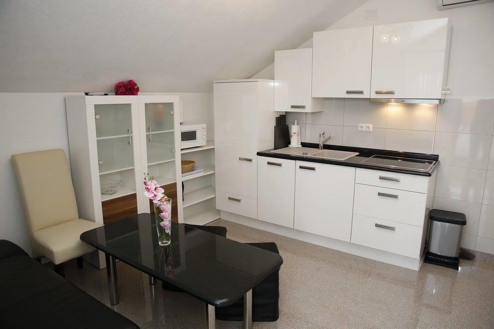 Apartments Simic Vodice Buitenkant foto