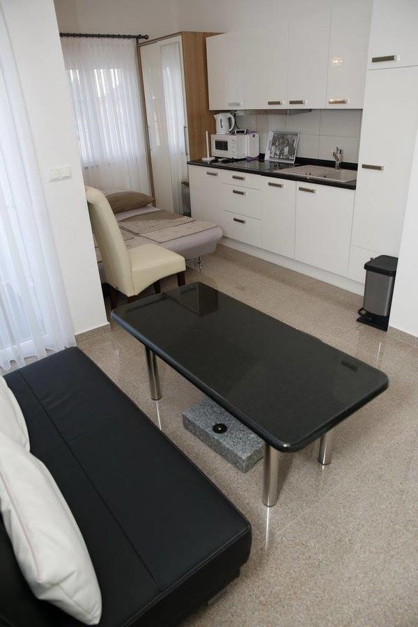 Apartments Simic Vodice Buitenkant foto